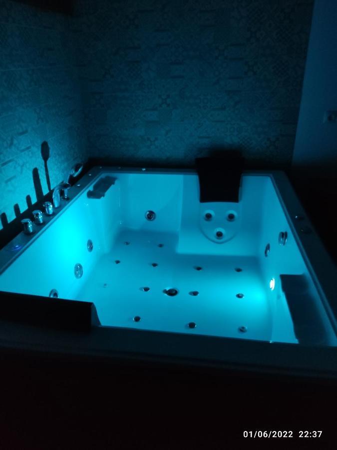 Villa Egipto Con Jacuzzi Y Piscina Climatizada Чиклана-де-ла-Фронтера Екстер'єр фото